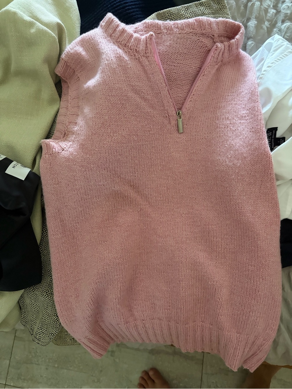 Women's Pink Knit Sleeveless Sweater Vest with Zip